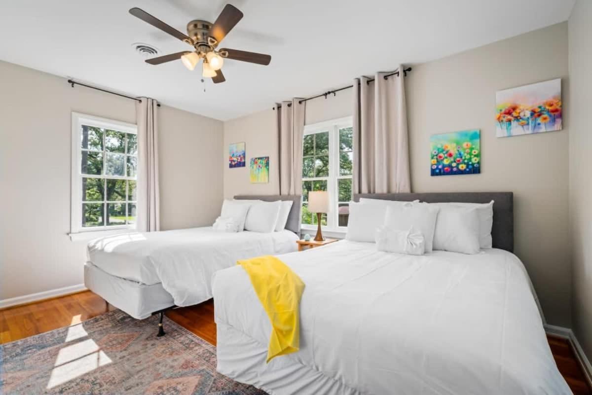 20 Mins To Downtown - Relaxing Rambler Villa Mobile Bagian luar foto