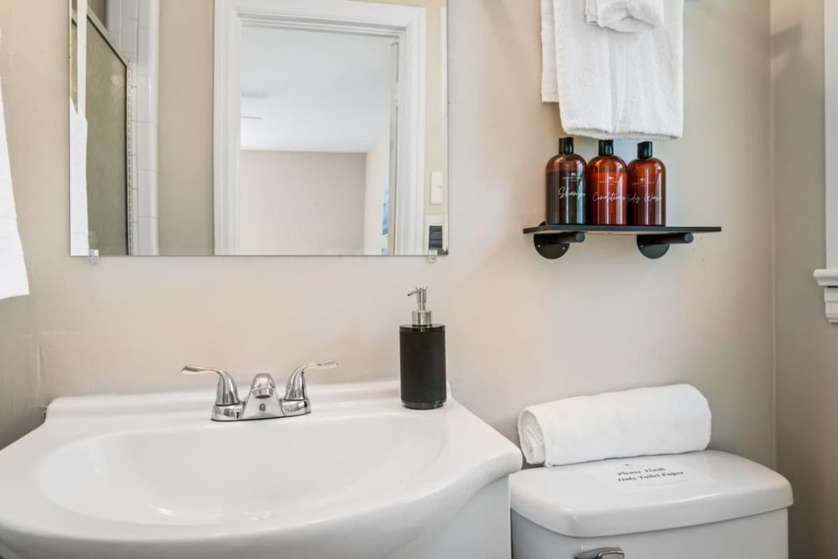 20 Mins To Downtown - Relaxing Rambler Villa Mobile Bagian luar foto